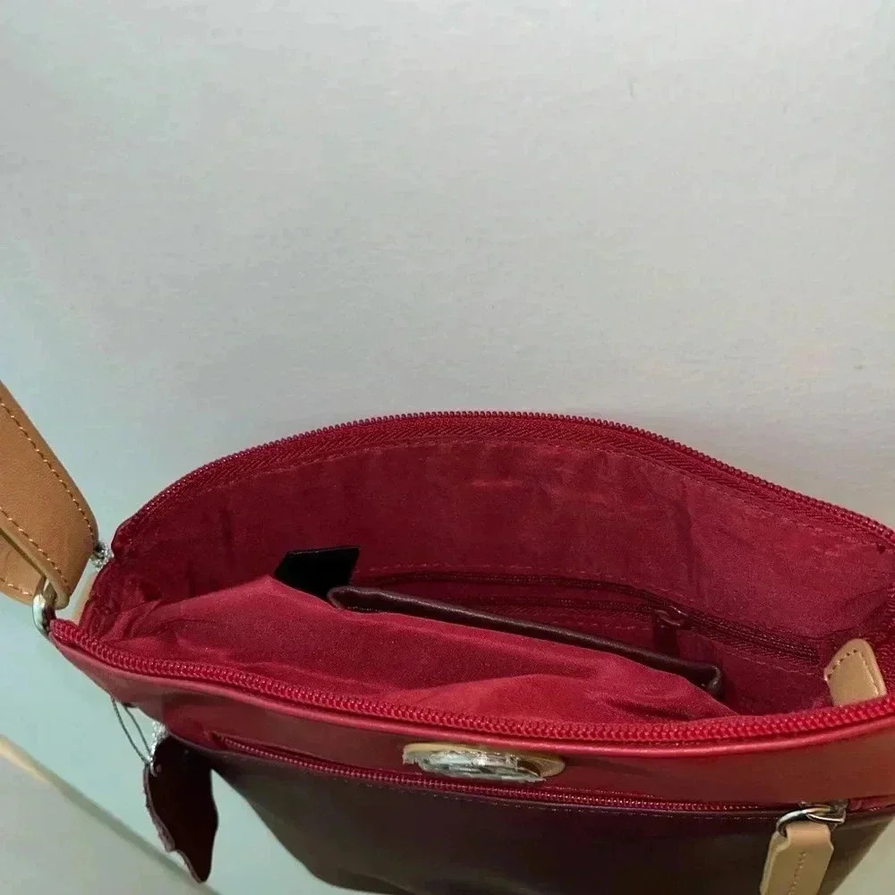 Giani Bernini Color Block Leather
Crossbody/Shoulder Strap Bag - Picture 5 of 8